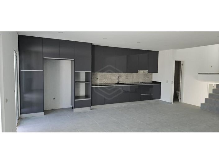 Image No.2-3 Bed House for sale