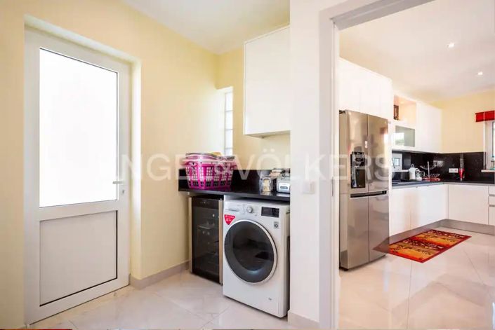 Image No.16-4 Bed House for sale