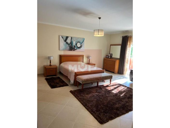 Image No.12-4 Bed House for sale