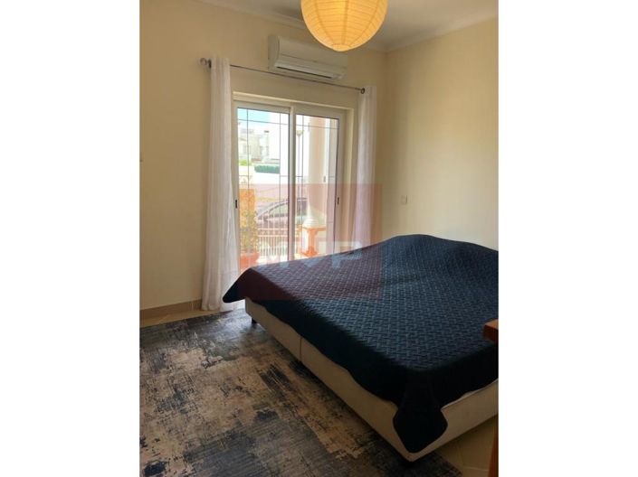 Image No.26-4 Bed House for sale