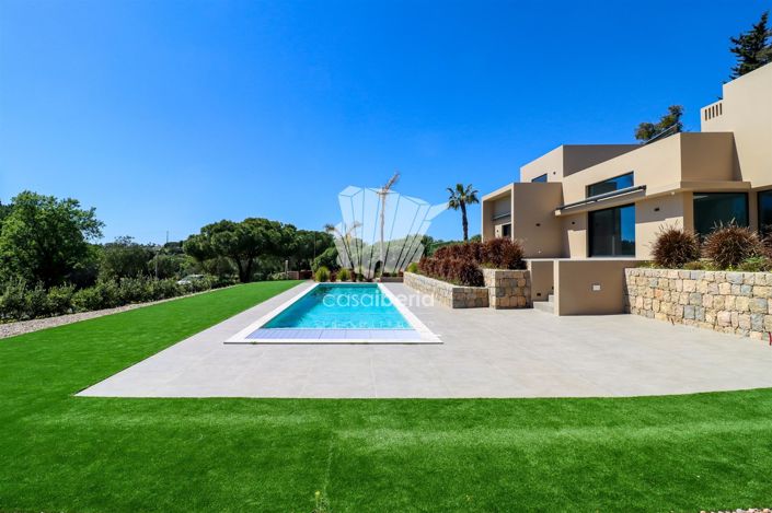 Image No.10-4 Bed House for sale