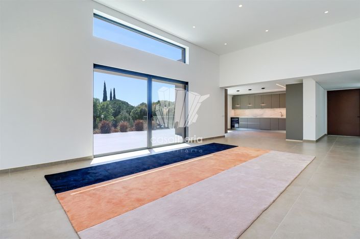 Image No.22-4 Bed House for sale