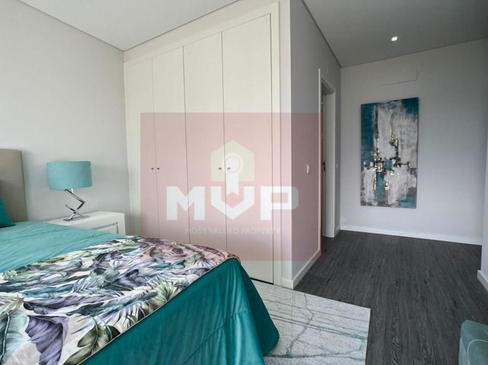 Image No.20-3 Bed Apartment for sale