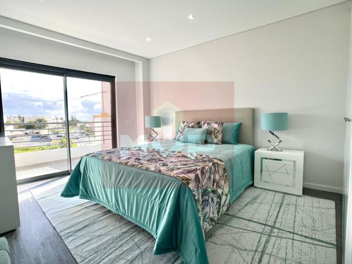 Image No.9-4 Bed Apartment for sale