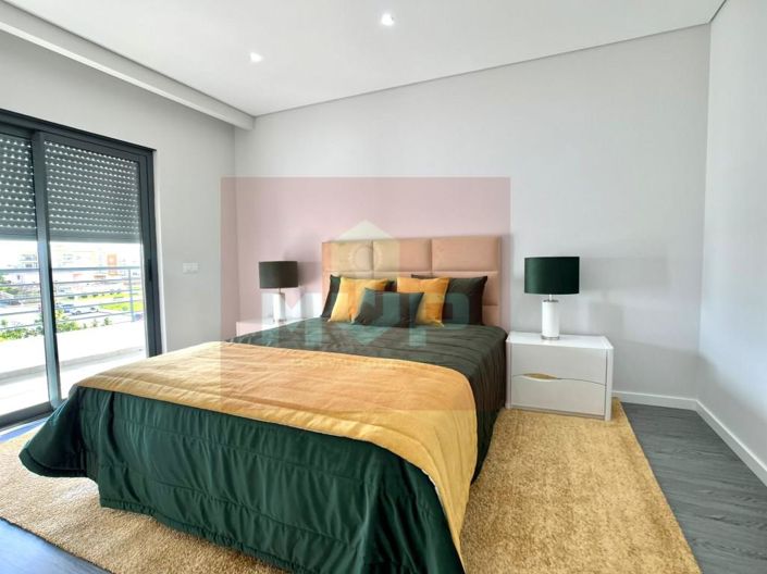 Image No.12-3 Bed Apartment for sale