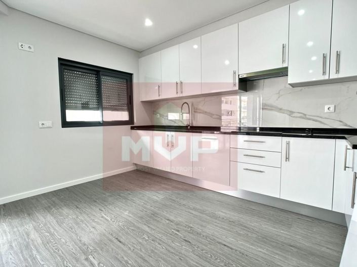 Image No.17-3 Bed Apartment for sale