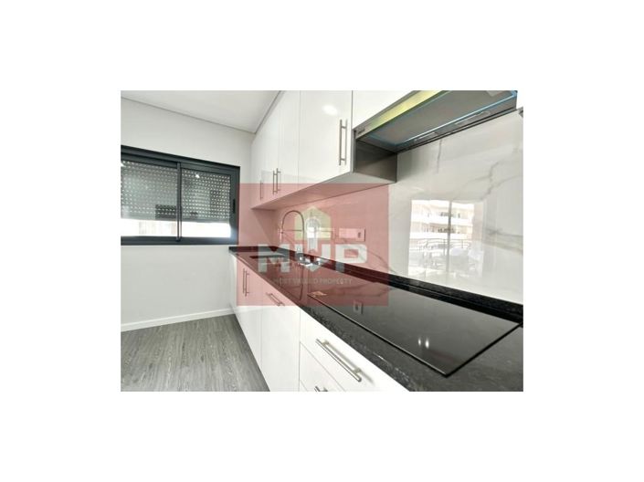 Image No.23-3 Bed Apartment for sale