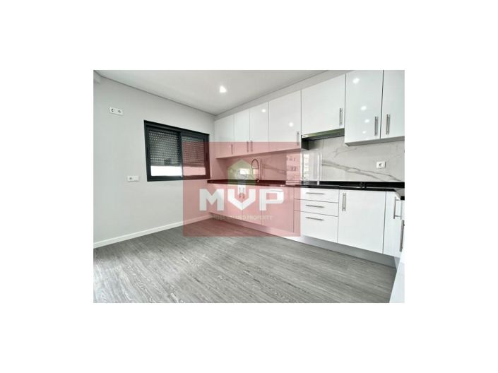 Image No.24-3 Bed Apartment for sale