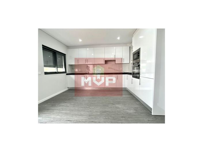 Image No.25-3 Bed Apartment for sale