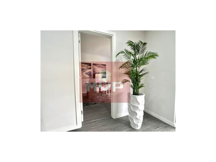 Image No.9-3 Bed Apartment for sale