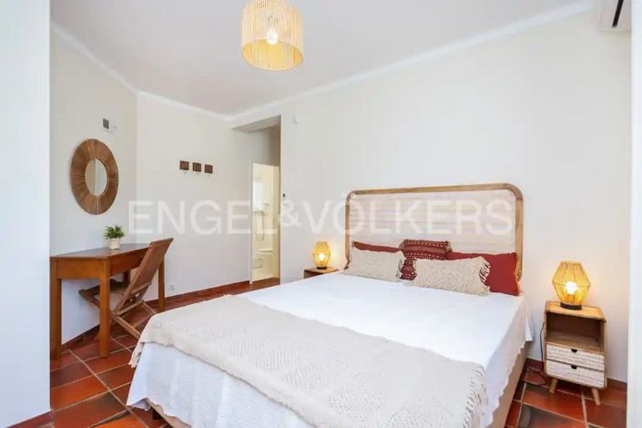 Image No.15-5 Bed House for sale