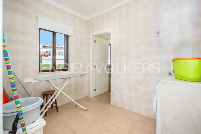 Image No.23-5 Bed House for sale