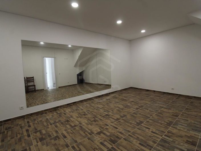 Image No.25-4 Bed House for sale