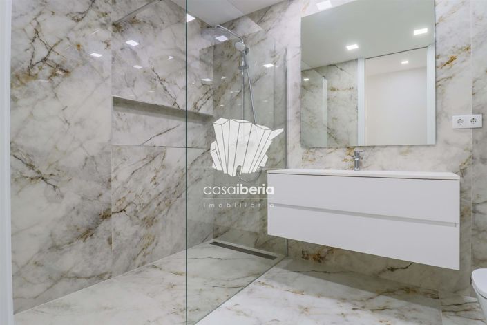 Image No.15-2 Bed Apartment for sale