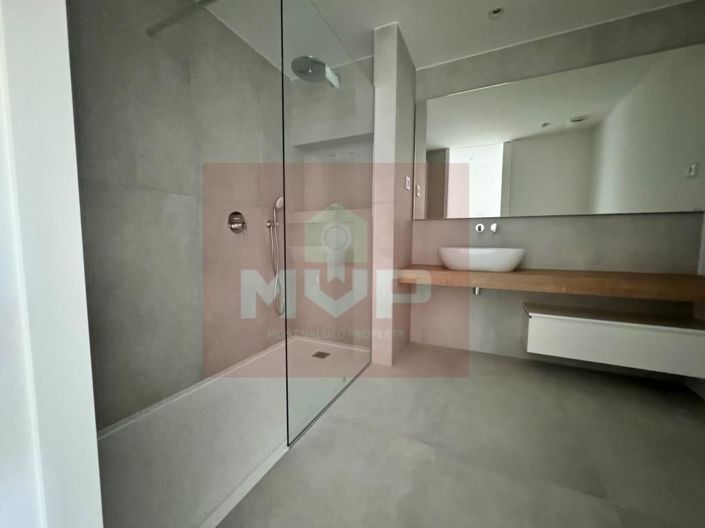 Image No.10-3 Bed Apartment for sale