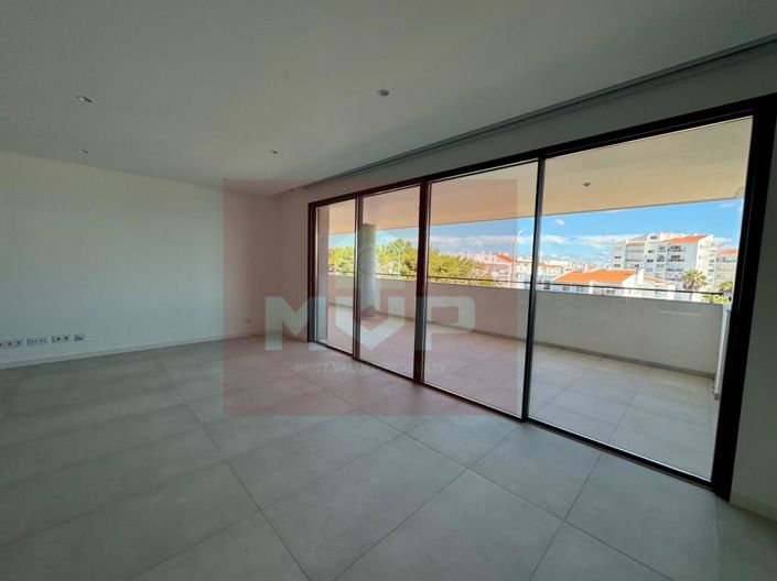 Image No.14-3 Bed Apartment for sale