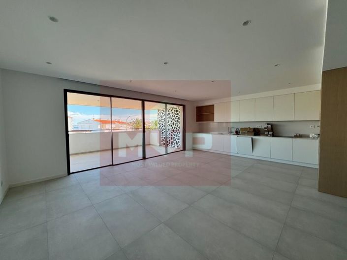 Image No.6-3 Bed Apartment for sale