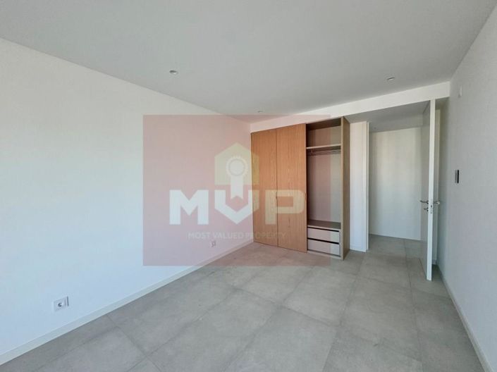 Image No.7-3 Bed Apartment for sale