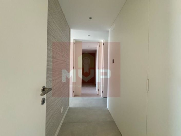 Image No.9-3 Bed Apartment for sale