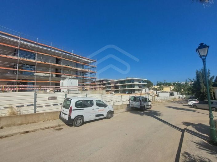 Image No.22-2 Bed Apartment for sale