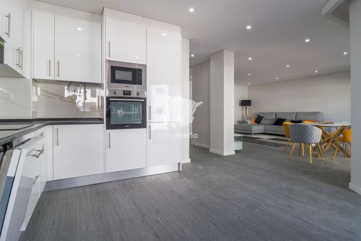 Image No.8-3 Bed Apartment for sale