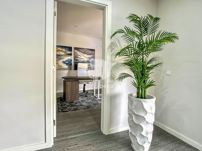 Image No.23-3 Bed Apartment for sale