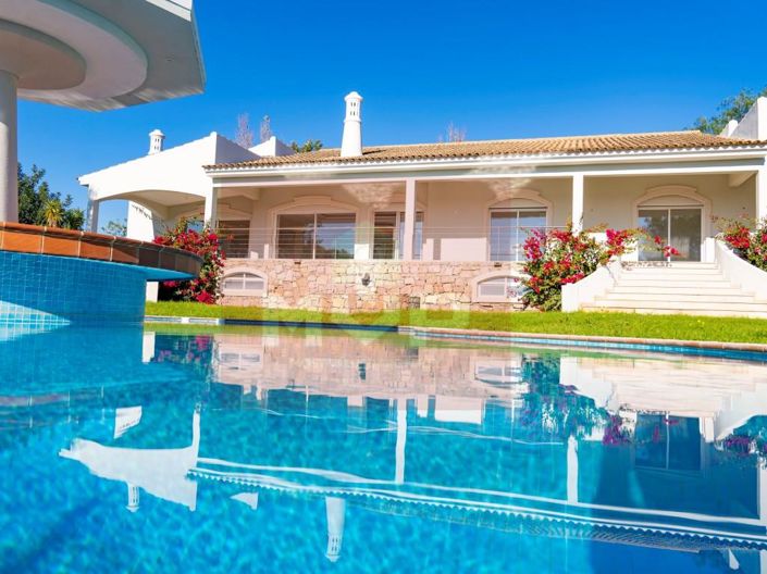 Image No.10-6 Bed House for sale