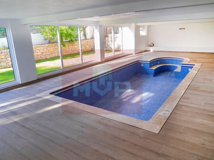 Image No.39-6 Bed House for sale