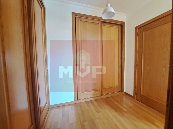 Image No.11-3 Bed Apartment for sale