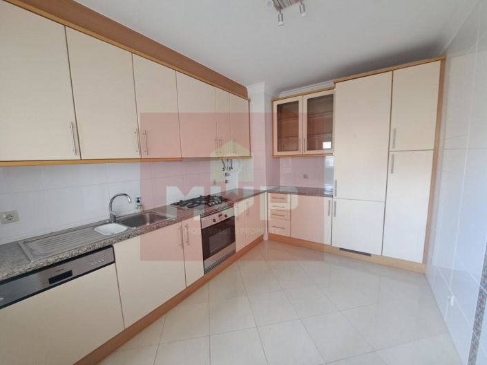 Image No.18-3 Bed Apartment for sale