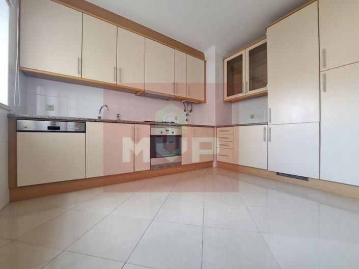 Image No.19-3 Bed Apartment for sale