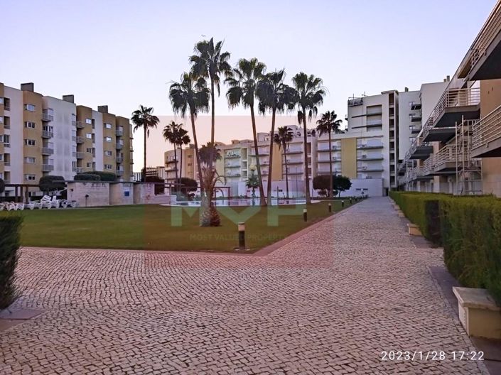 Image No.24-3 Bed Apartment for sale