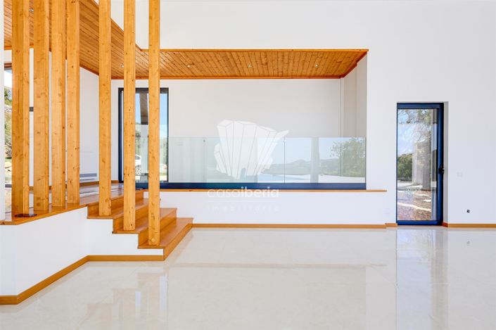 Image No.11-4 Bed House for sale