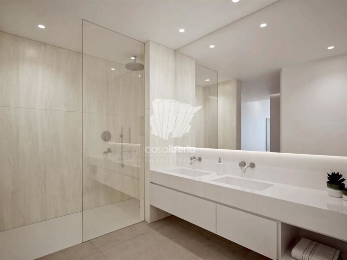 Image No.25-4 Bed House for sale