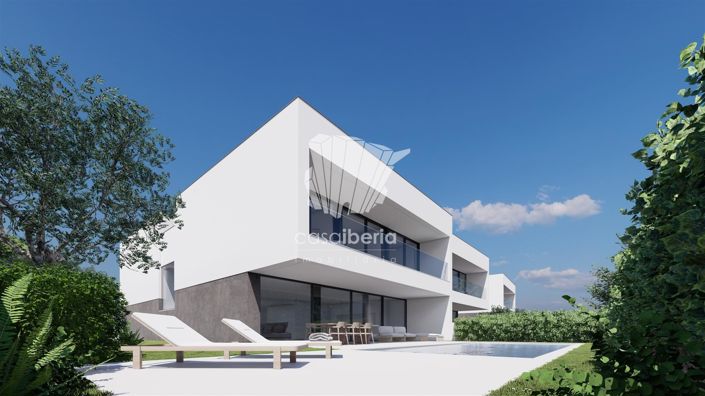 Image No.4-4 Bed House for sale