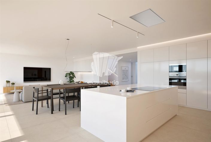 Image No.7-4 Bed House for sale