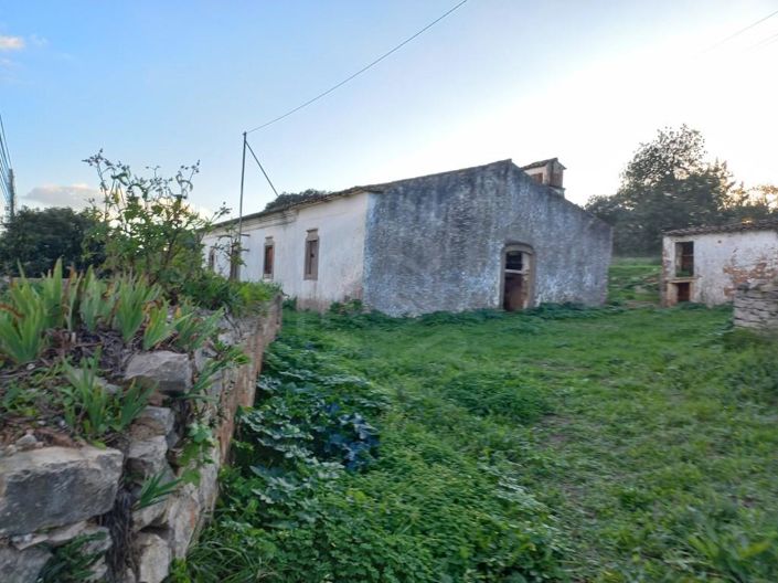 Image No.3-5 Bed House for sale