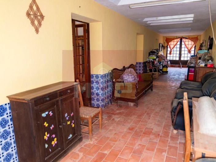 Image No.19-6 Bed House for sale