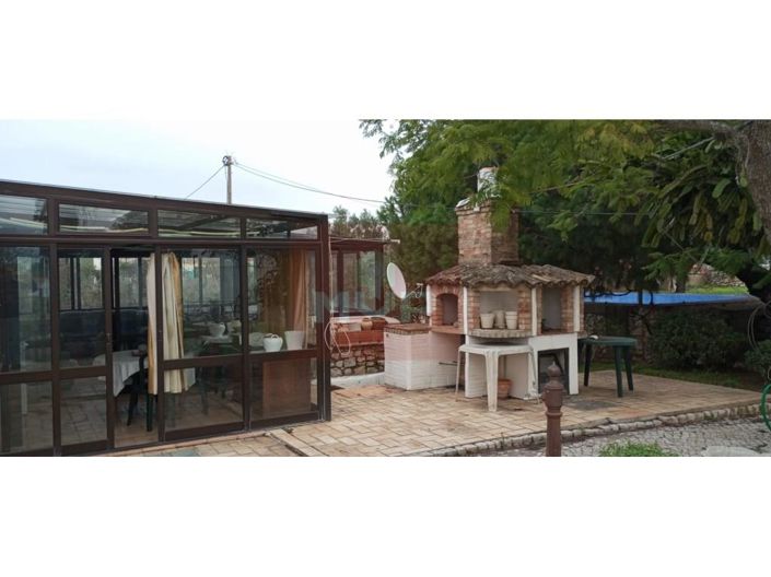 Image No.31-6 Bed House for sale