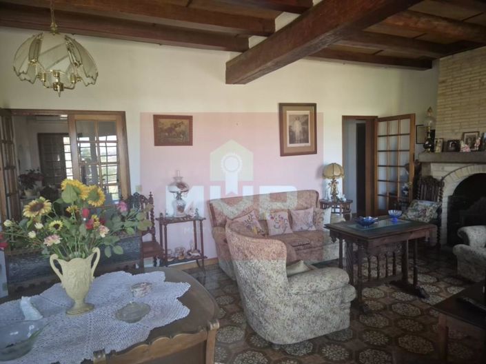 Image No.6-6 Bed House for sale