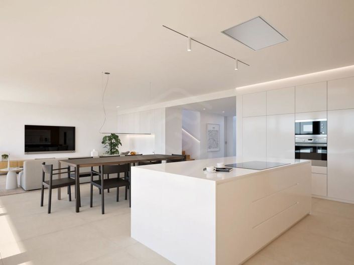 Image No.6-4 Bed House for sale