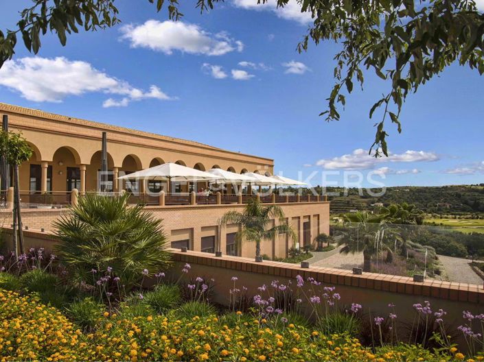 Image No.27-3 Bed House for sale