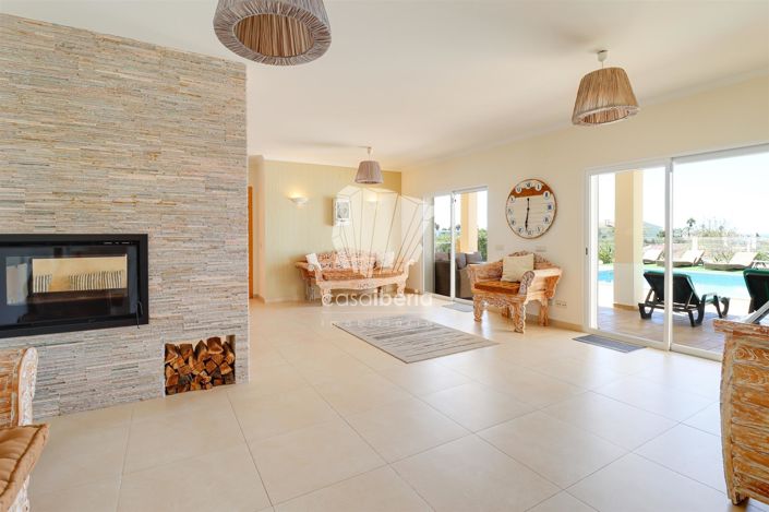 Image No.10-4 Bed House for sale