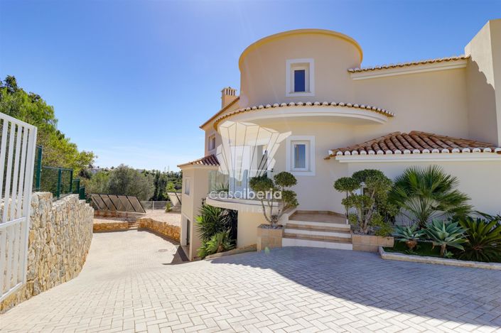 Image No.6-4 Bed House for sale