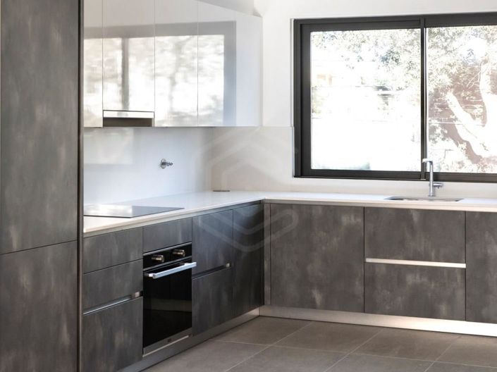 Image No.17-3 Bed House for sale