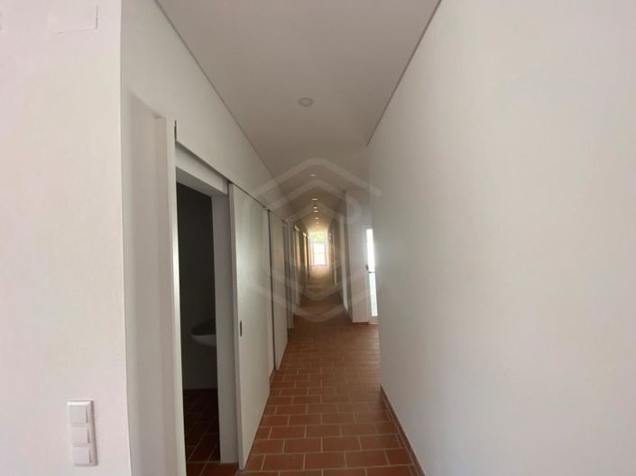 Image No.14-12 Bed House for sale