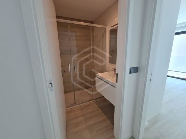 Image No.18-2 Bed Apartment for sale