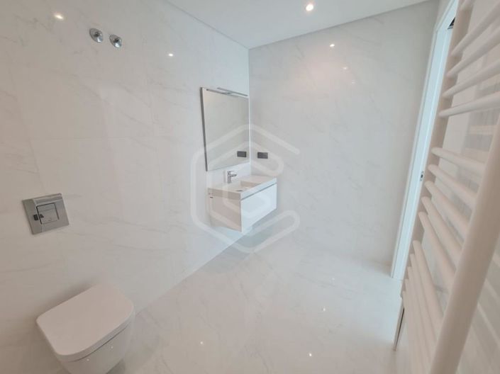 Image No.19-2 Bed Apartment for sale