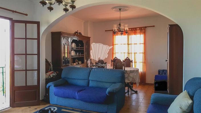 Image No.19-3 Bed House for sale