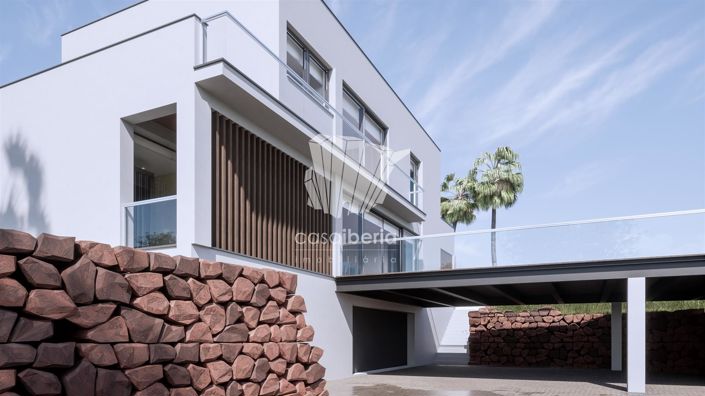 Image No.19-4 Bed House for sale